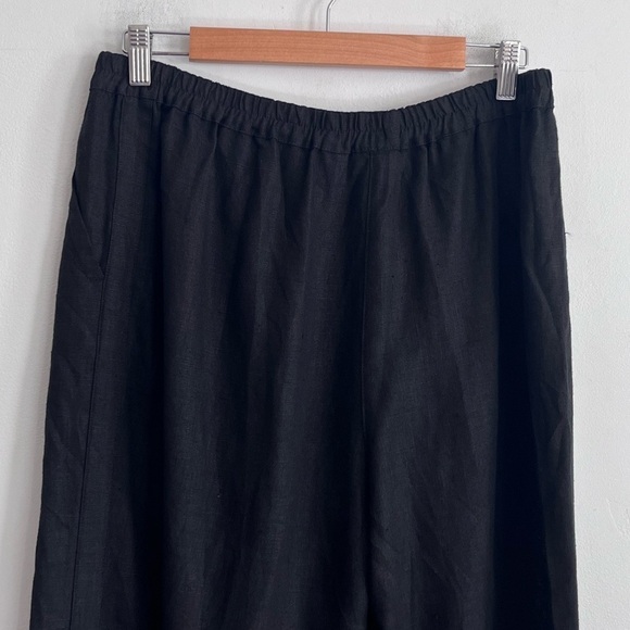Chico’s black linen Cropped Pull on Ruched Hem Pants - Picture 7 of 8